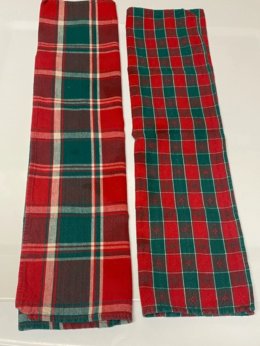 Crate & Barrel Christmas Kitchen Towels Plaid Set of 2 Cotton